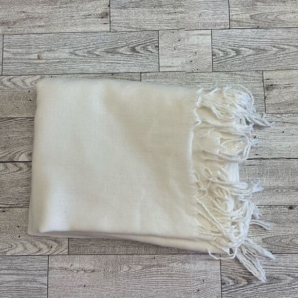 Off White Scarf - Picture 2 of 2